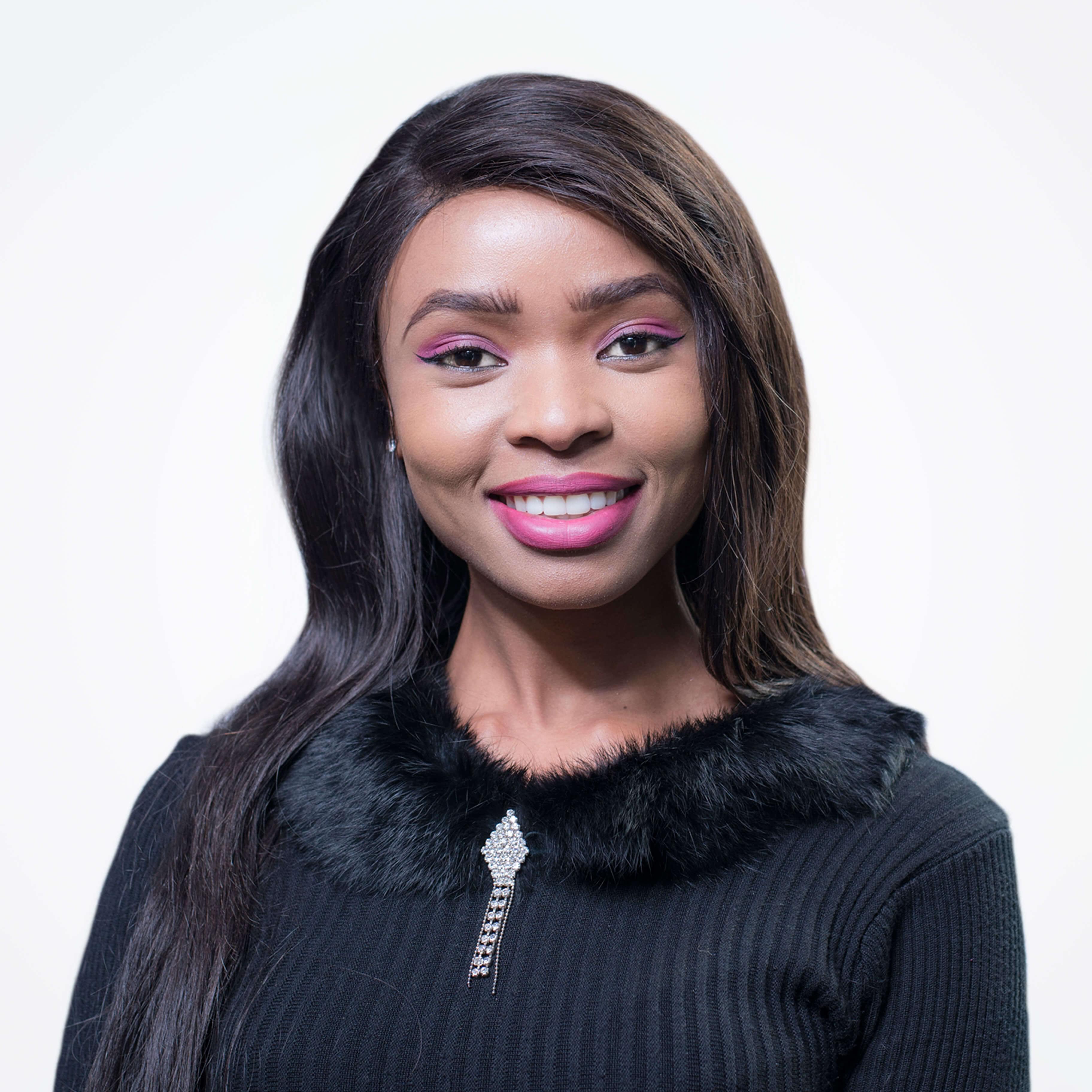 staff-sihle Sihle Nkosi – Sales and Marketing Director